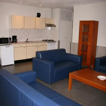 Type F Comfort 12 Persoons Bungalow * Terwolde